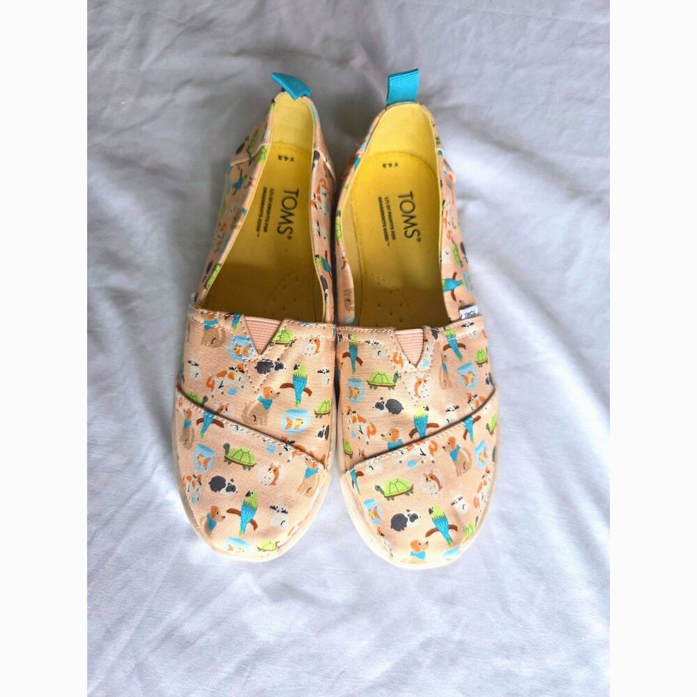 TOMS Kids Slip-Ons - Adorable Pet Print - Youth Size Y4.5